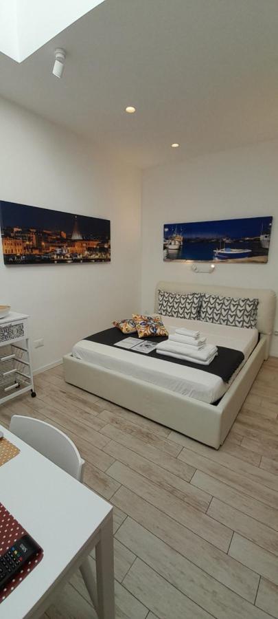 Barbara Classy Apartment 101 Syracuse Bagian luar foto