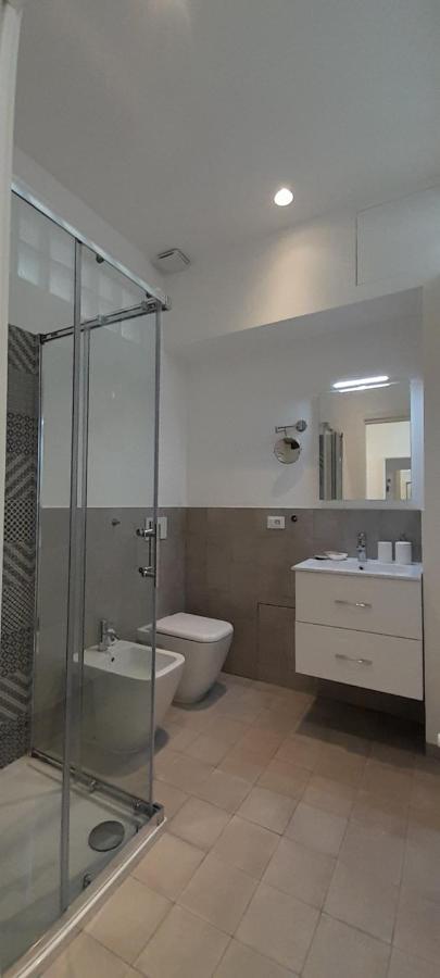 Barbara Classy Apartment 101 Syracuse Bagian luar foto