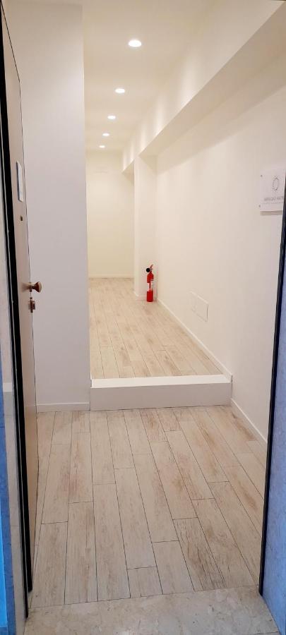 Barbara Classy Apartment 101 Syracuse Bagian luar foto